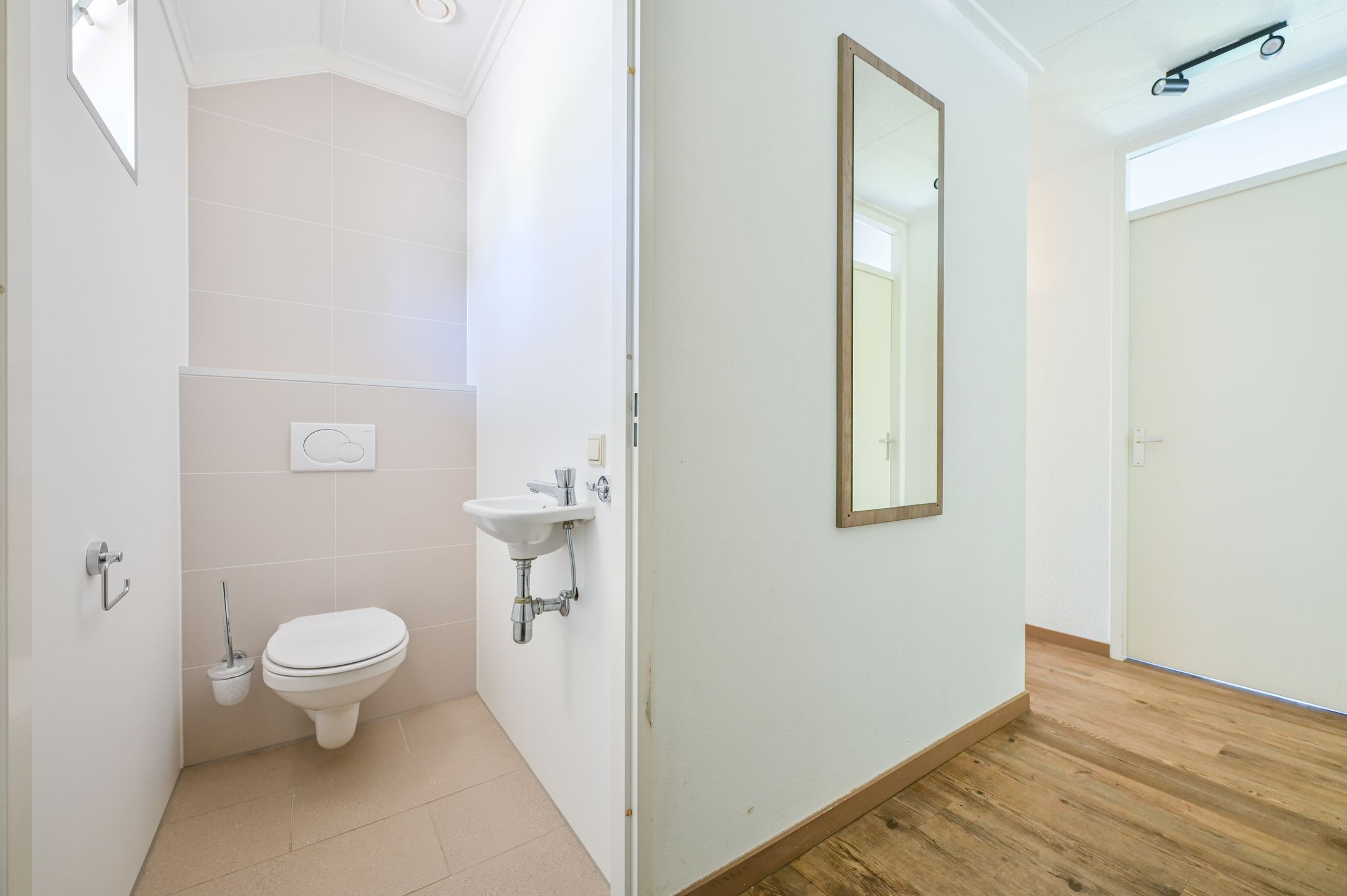 Photo 12 of Landuwerweg 17-402