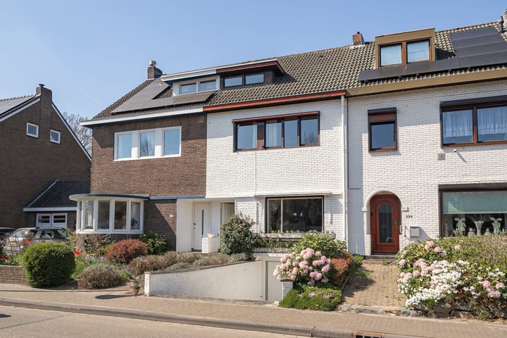 Foto 24 van Rijksweg Zuid 211