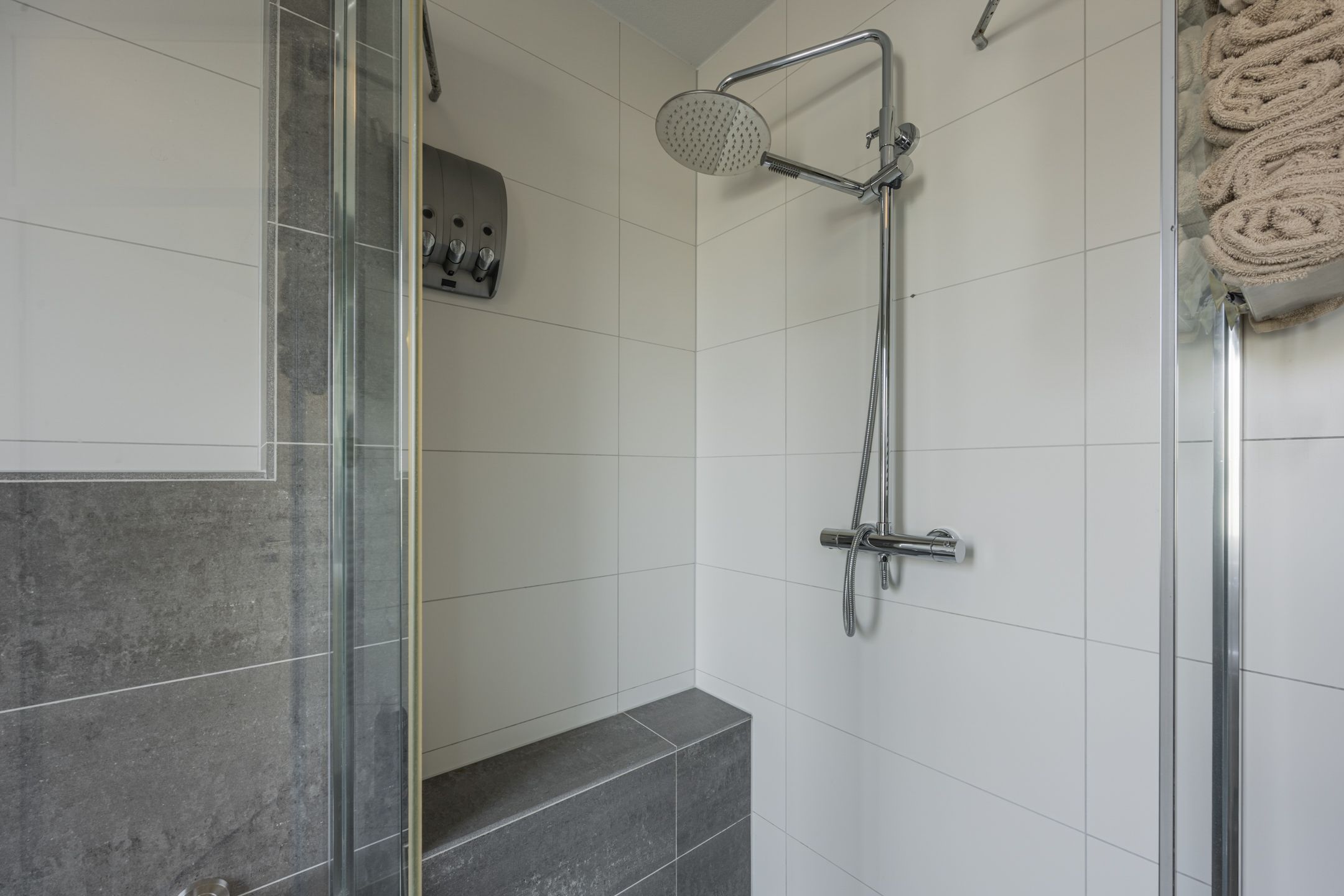 Foto 24 van Duiker 40