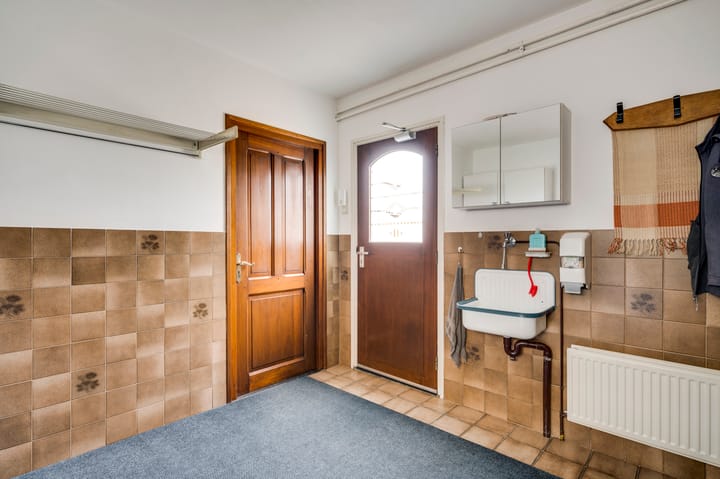 Photo 18 of Veldstraat 1