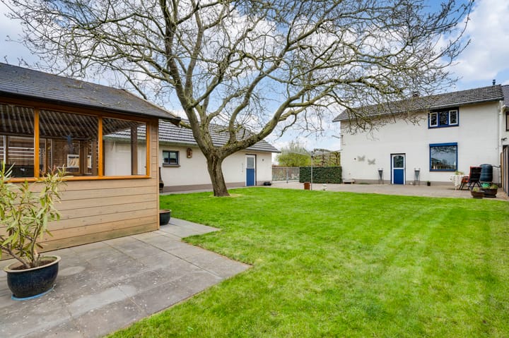 Photo 32 of Veldstraat 1