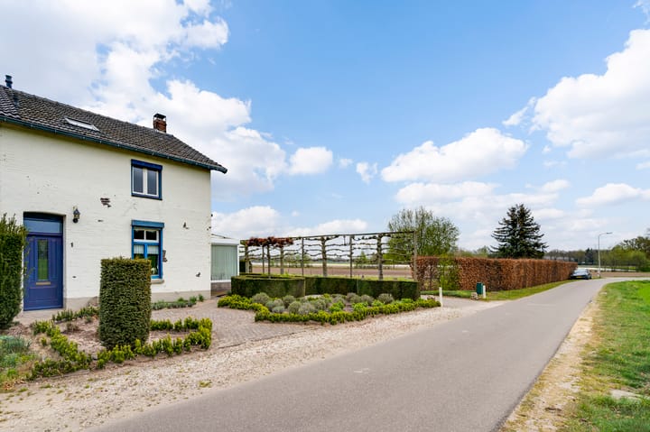 Photo 41 of Veldstraat 1