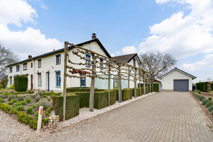 Photo 43 of Veldstraat 1