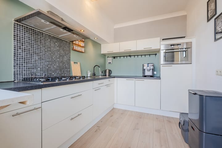 Foto 10 van Jan van Galenstraat 43