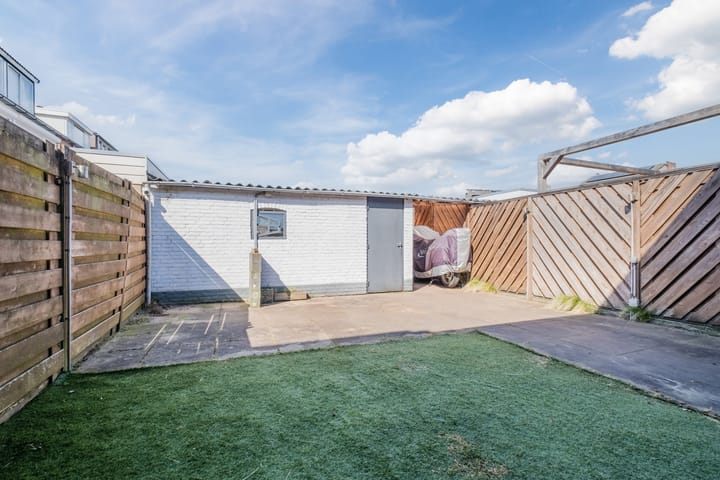 Foto 25 van Jan van Galenstraat 43