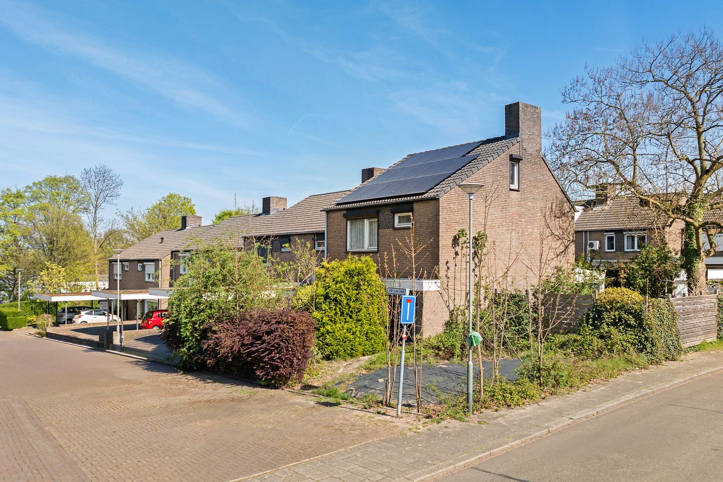 Photo 5 of Klingbemden 118