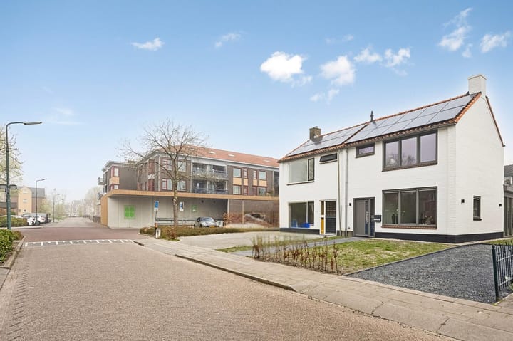 Foto 2 van Roekenes 62