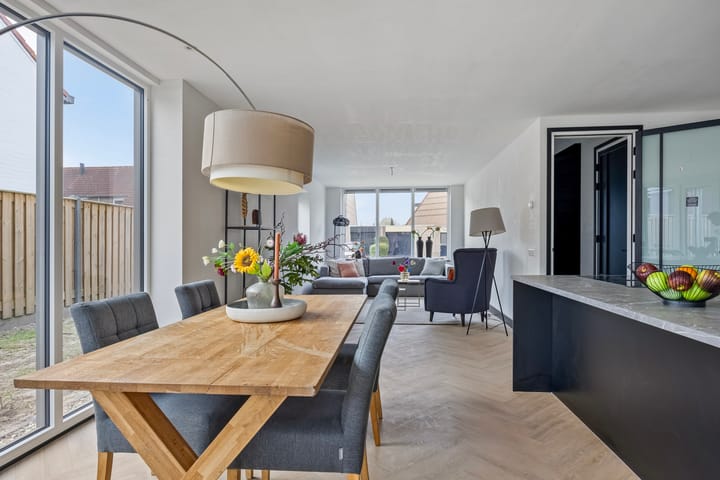 Foto 5 van Roekenes 62