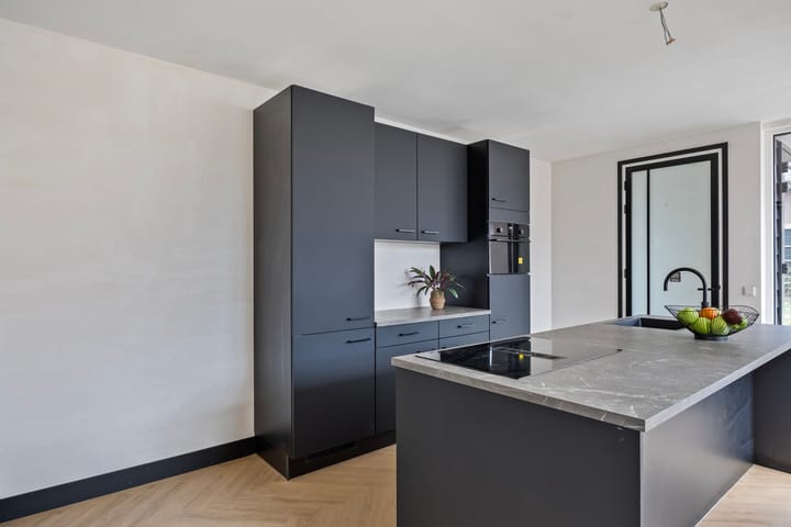 Foto 9 van Roekenes 62