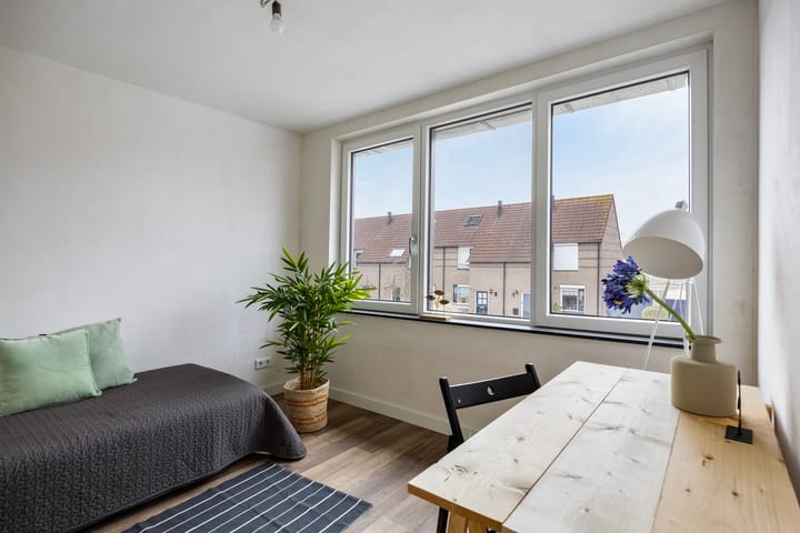 Foto 16 van Roekenes 62