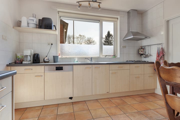 Photo 16 of Eenerstraat 73