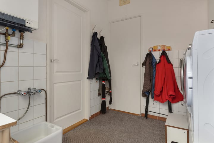 Photo 29 of Eenerstraat 73