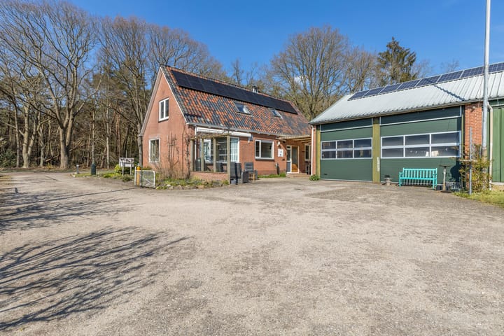 Photo 37 of Eenerstraat 73