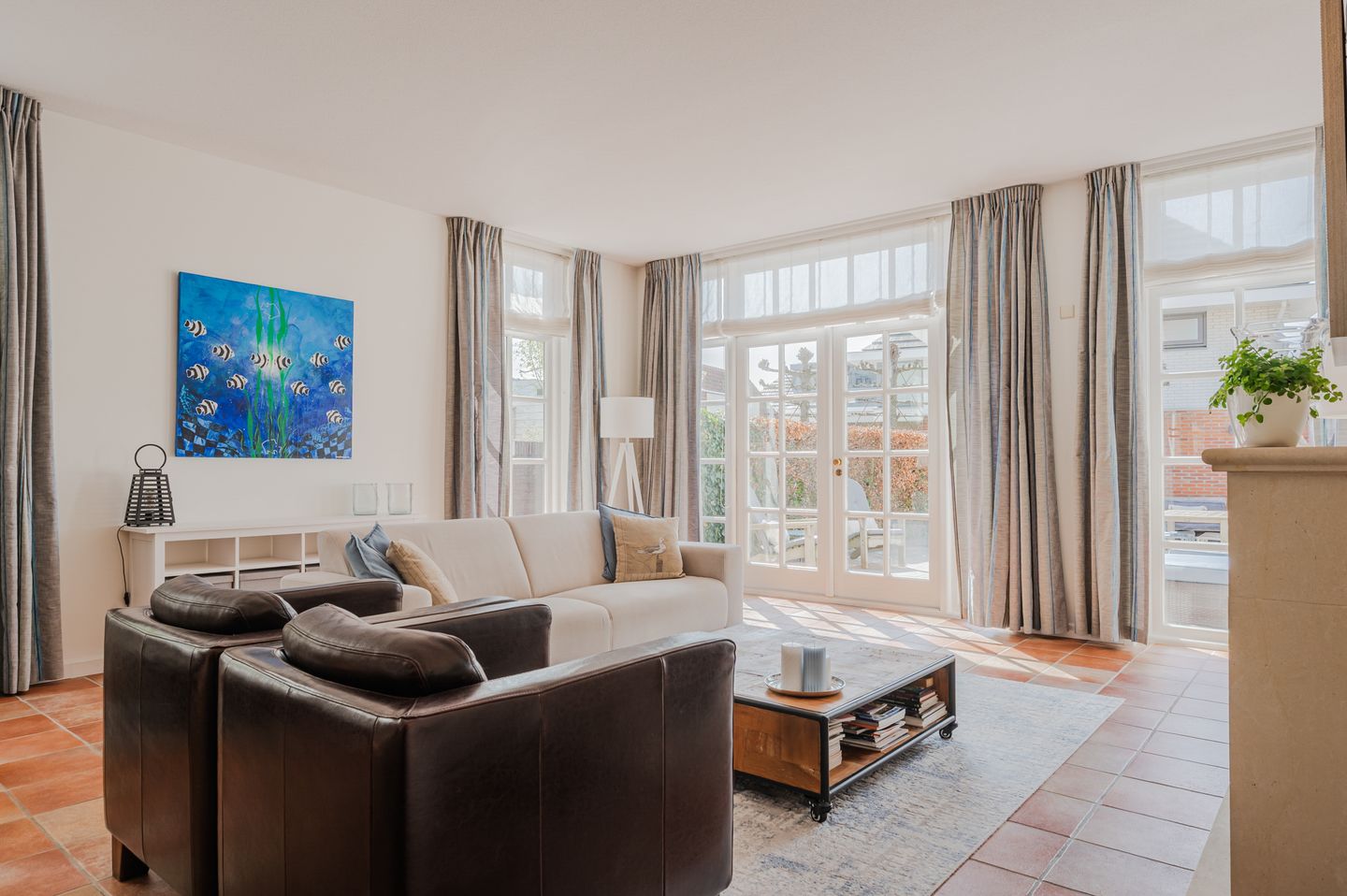 Foto 10 van Douzastraat 61