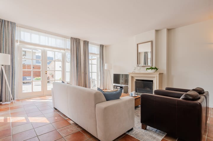 Foto 12 van Douzastraat 61