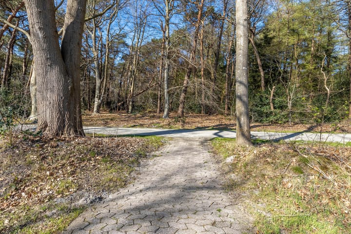 Photo 40 of Eenerstraat 73