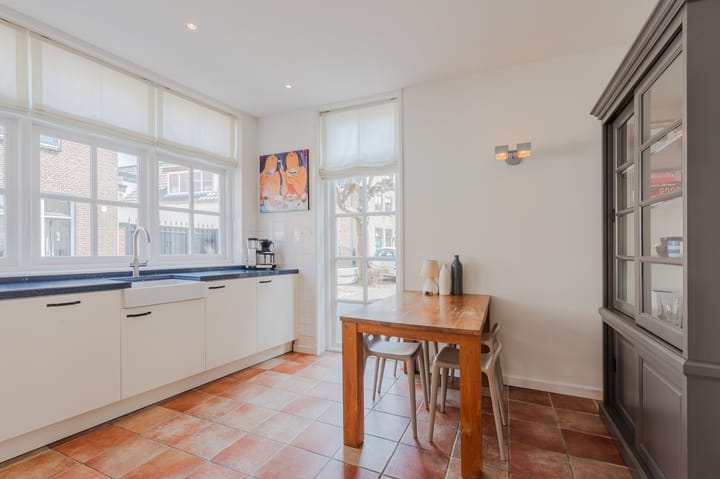 Foto 16 van Douzastraat 61