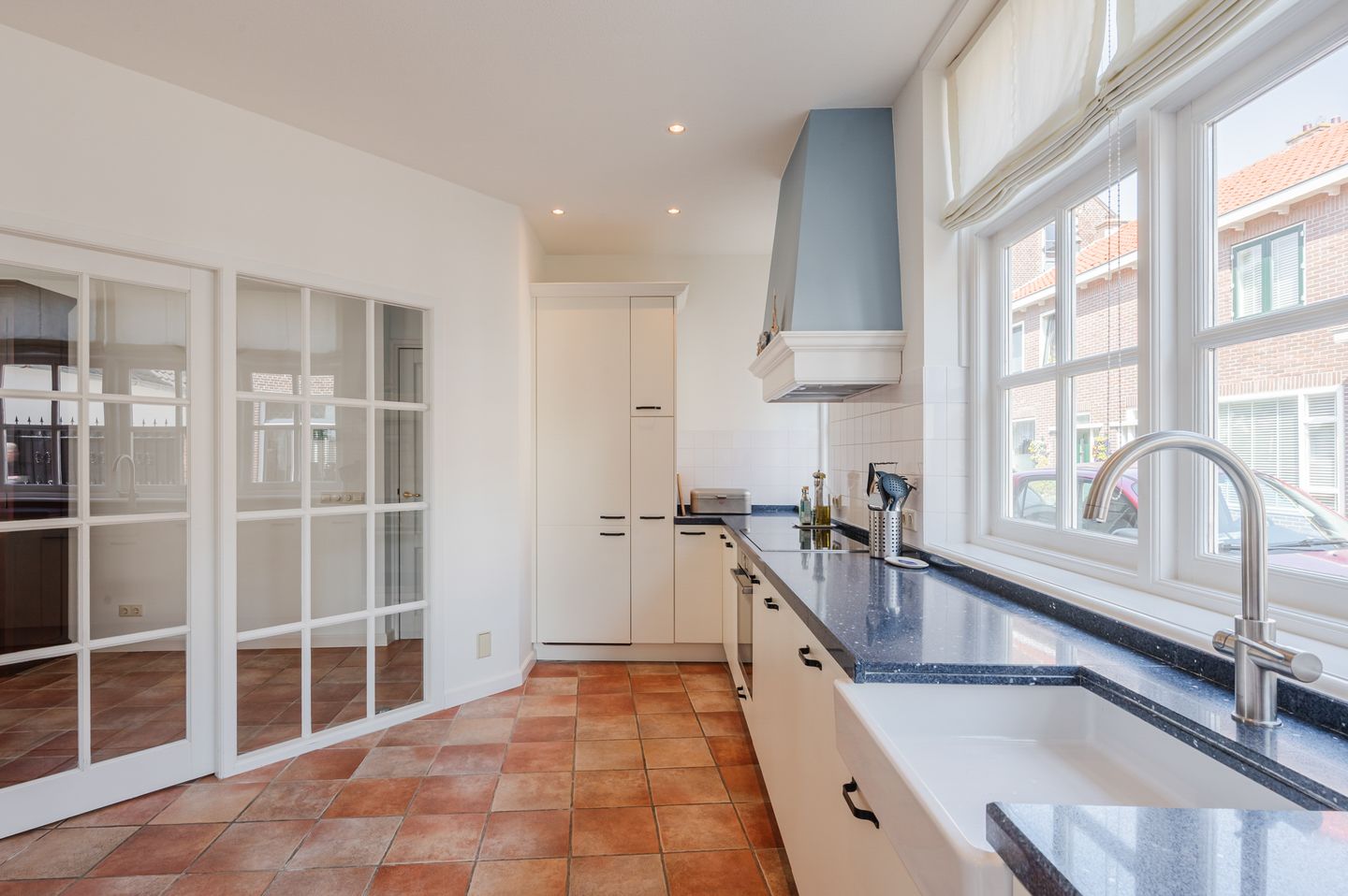 Foto 19 van Douzastraat 61