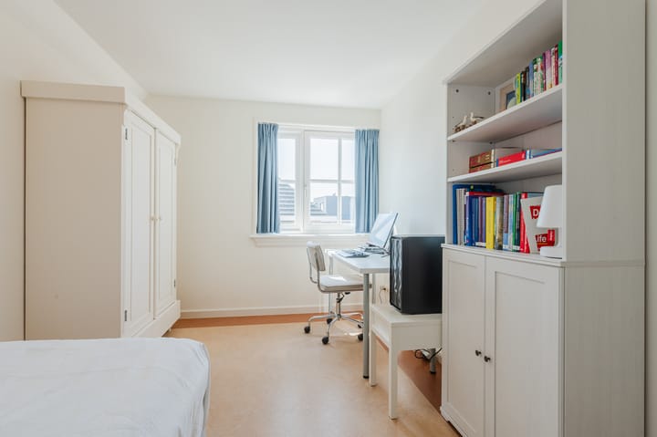 Foto 28 van Douzastraat 61