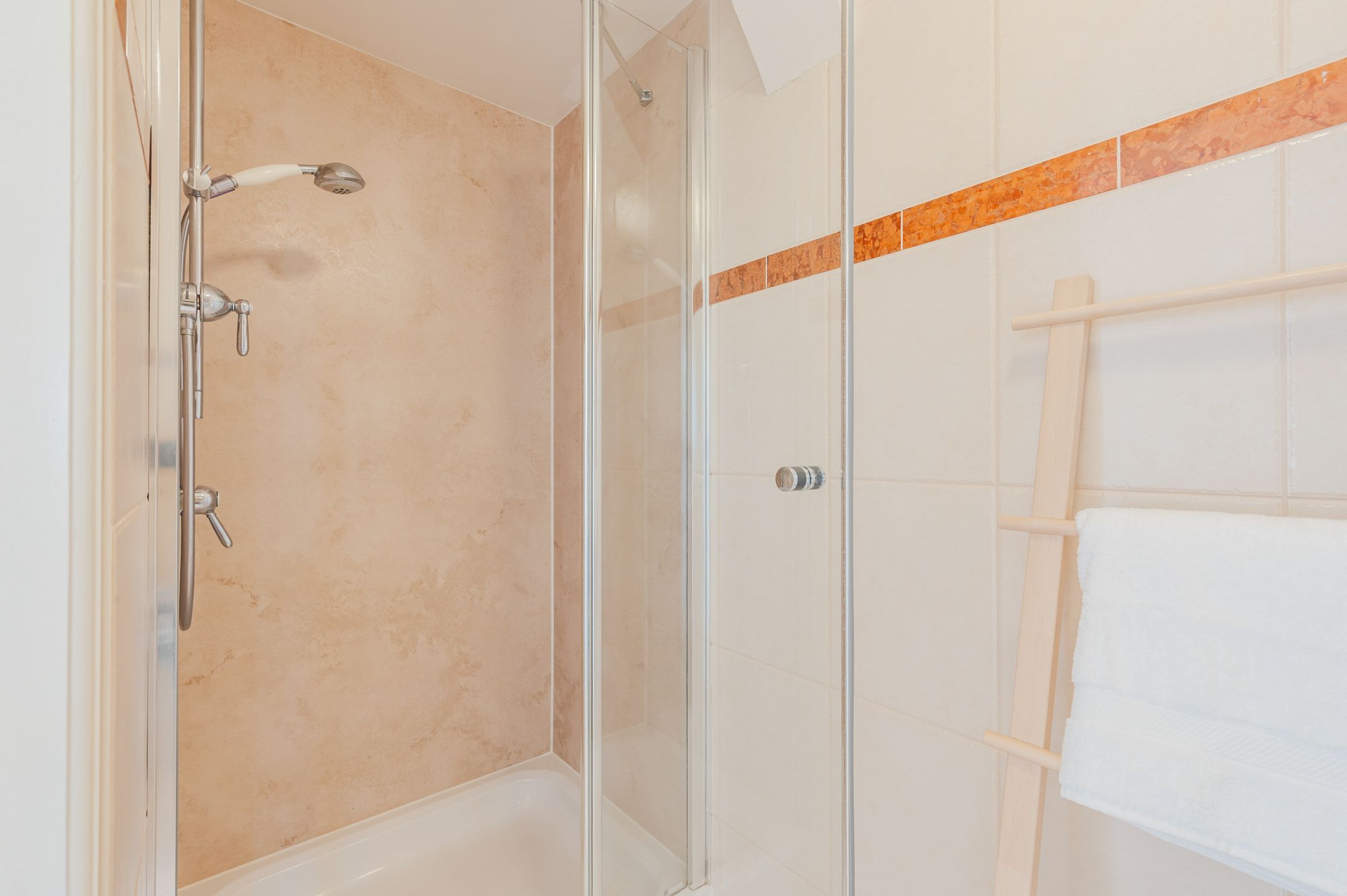 Foto 33 van Douzastraat 61