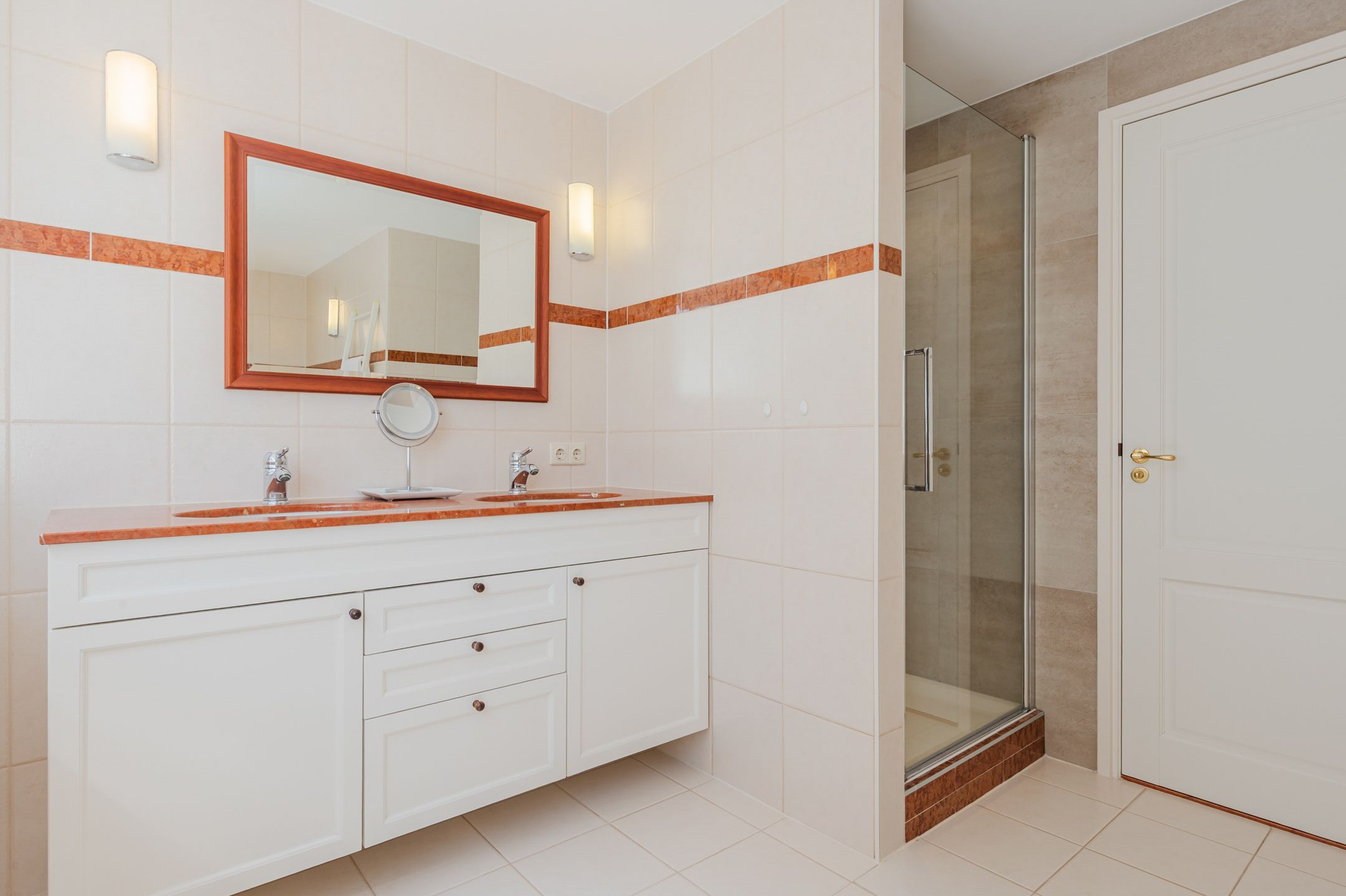 Foto 36 van Douzastraat 61