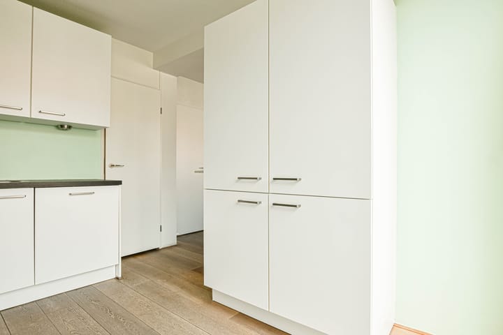 Photo 11 of Nova Zemblastraat 371