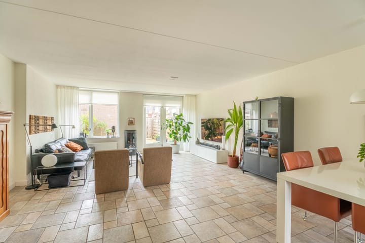 Foto 10 van Monetstraat 13