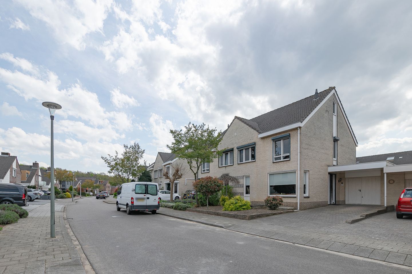 Foto 25 van Peutzstraat 71