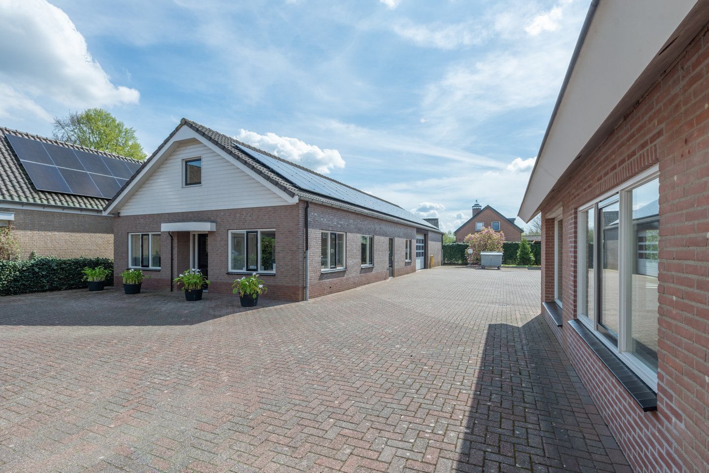 View photo 2 of Putterweg 25