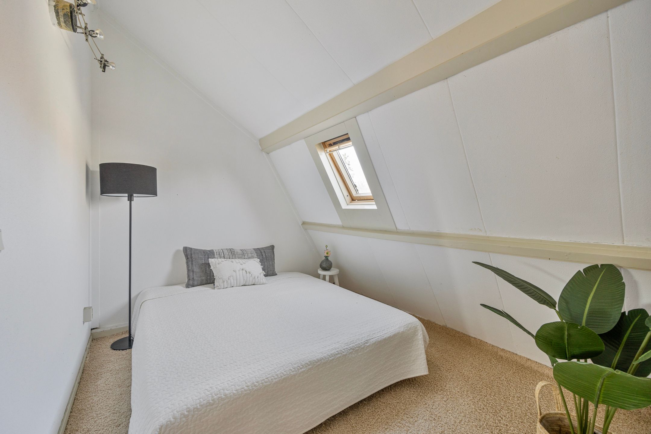 Photo 9 of Utrechtsestraatweg 27