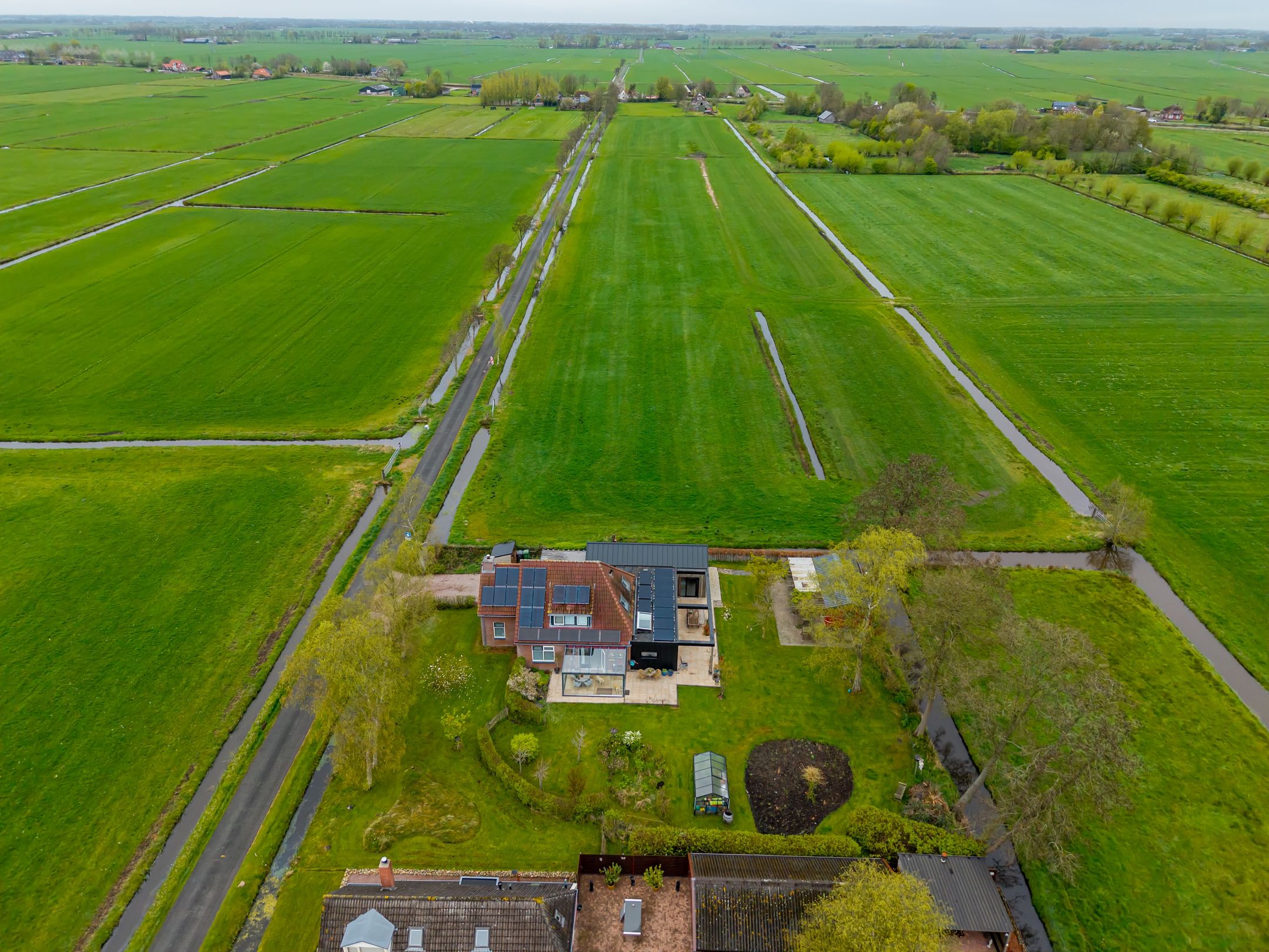 Foto 111 van Kerkeweg 6