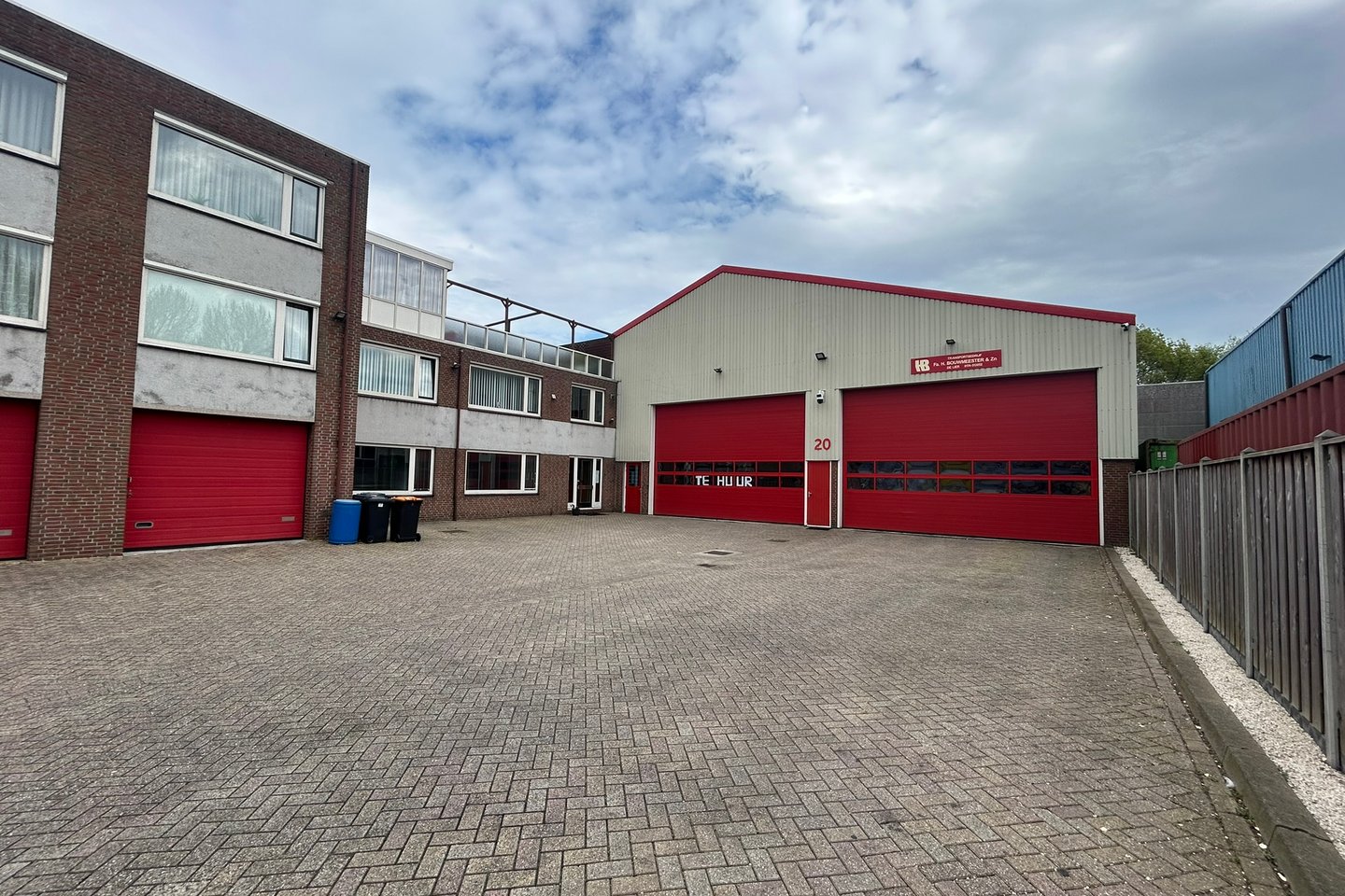 Bekijk foto 1 van De Hondert Margen 20