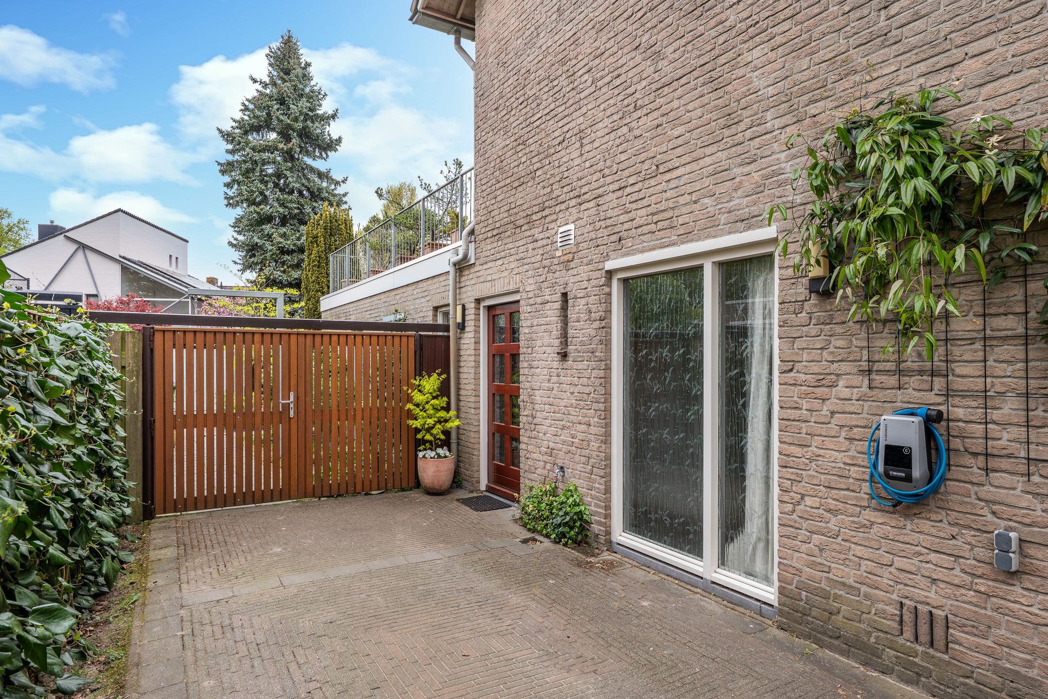 Foto 39 van Blaarthemseweg 51