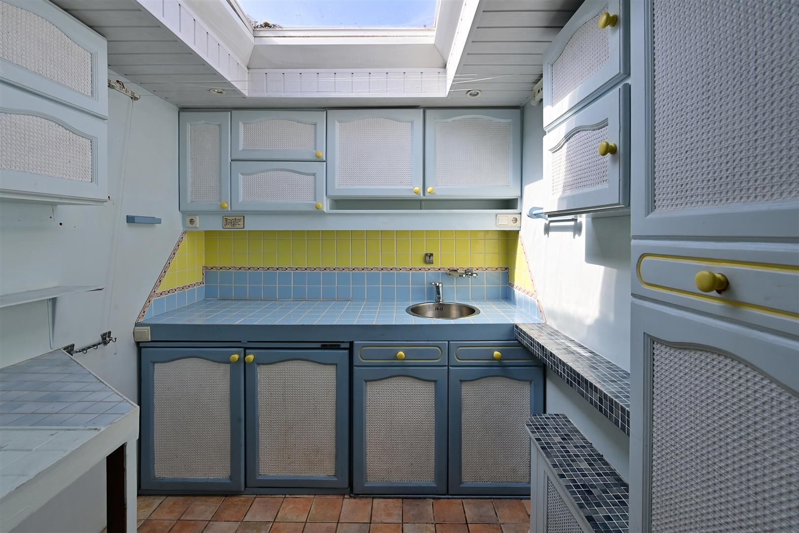 Photo 6 of Regenboog 57