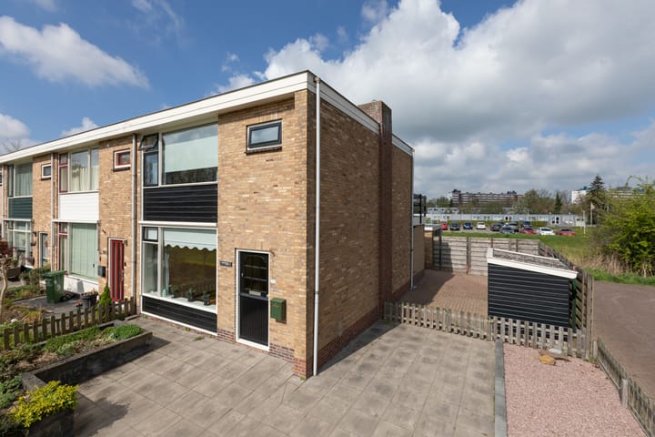 Foto 2 van Worp Tjaardastraat 188