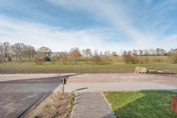 Foto 4 van Looweg 76