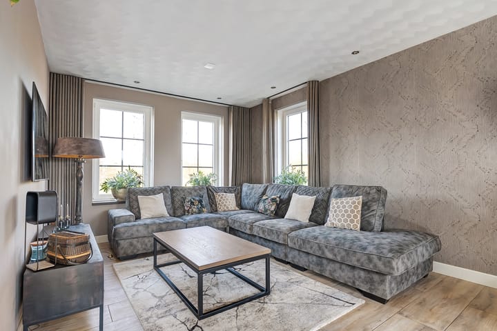 Foto 12 van Looweg 76