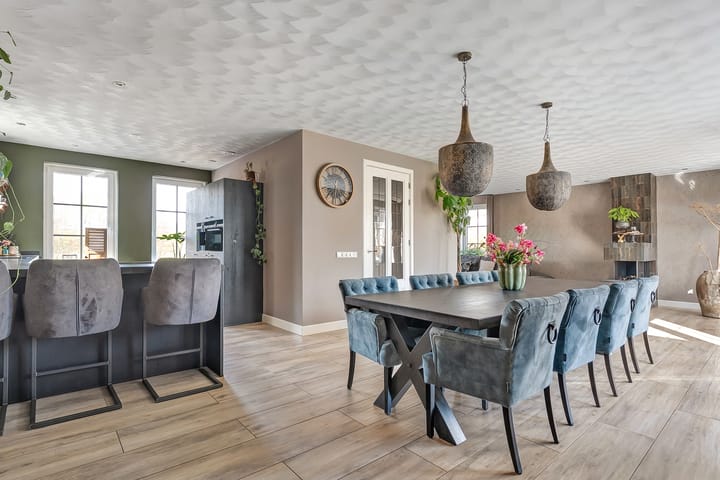 Foto 17 van Looweg 76