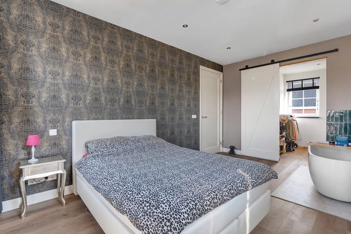 Foto 30 van Looweg 76