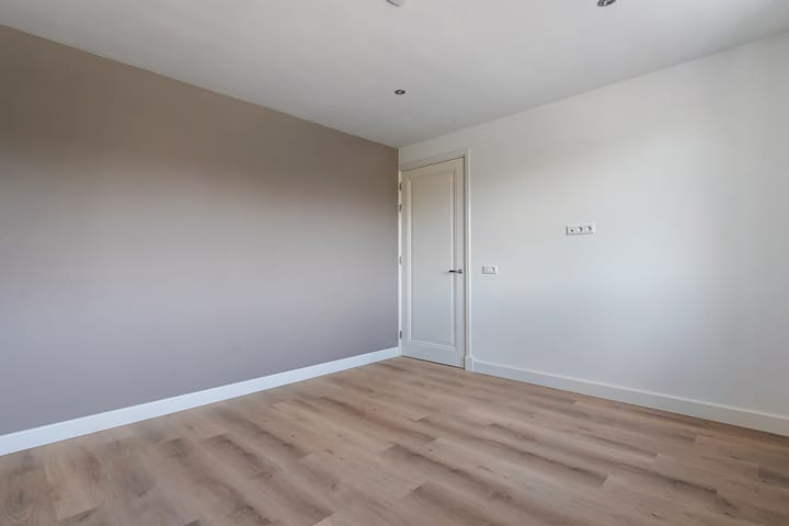 Foto 35 van Looweg 76