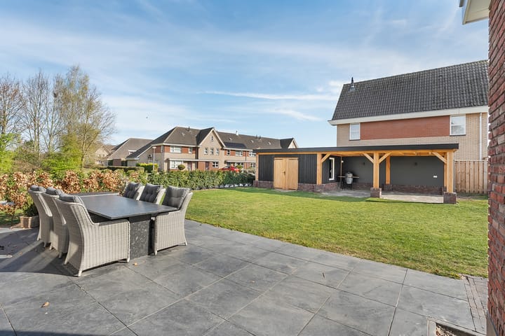 Foto 44 van Looweg 76