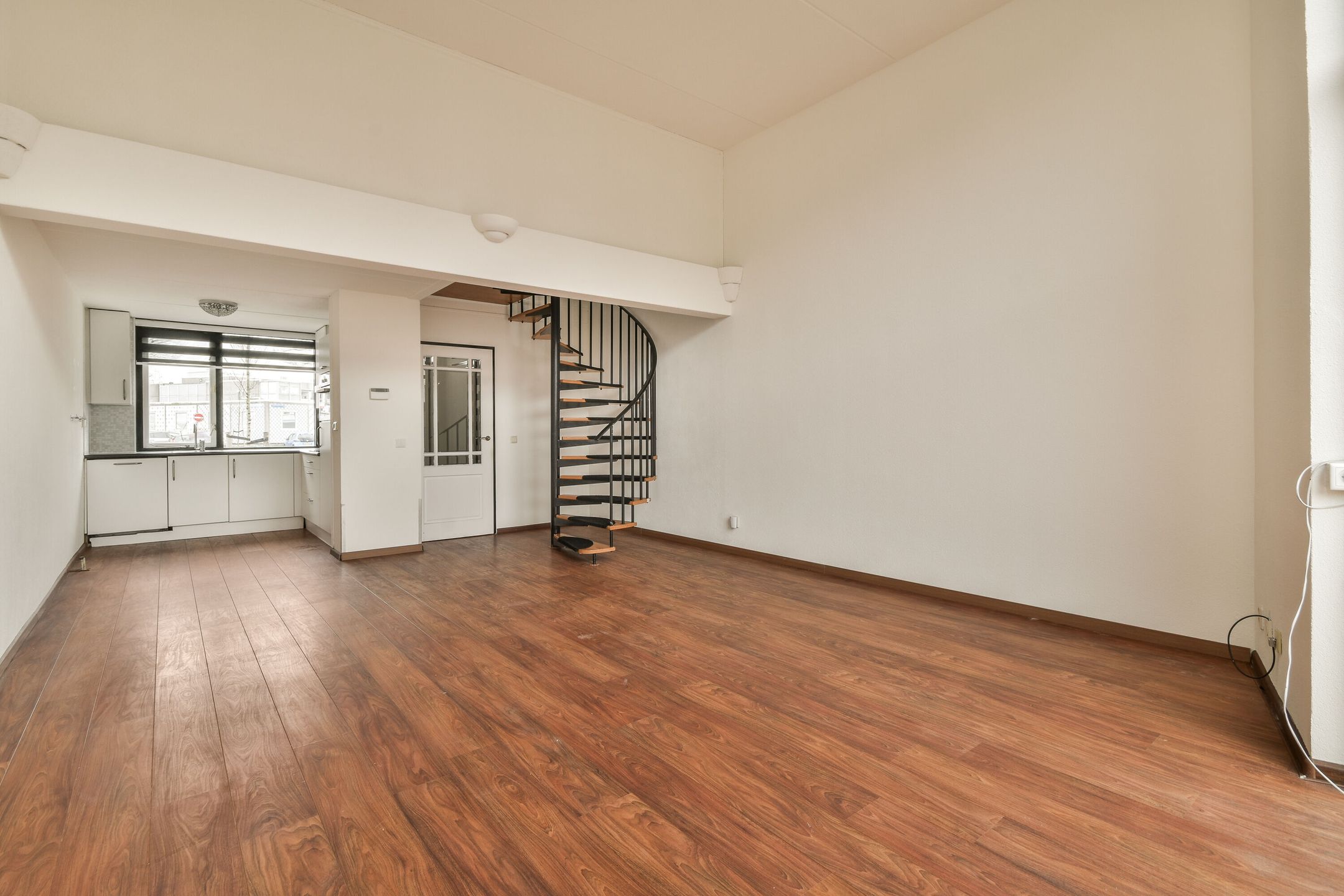 Foto 24 van Bartokweg 111