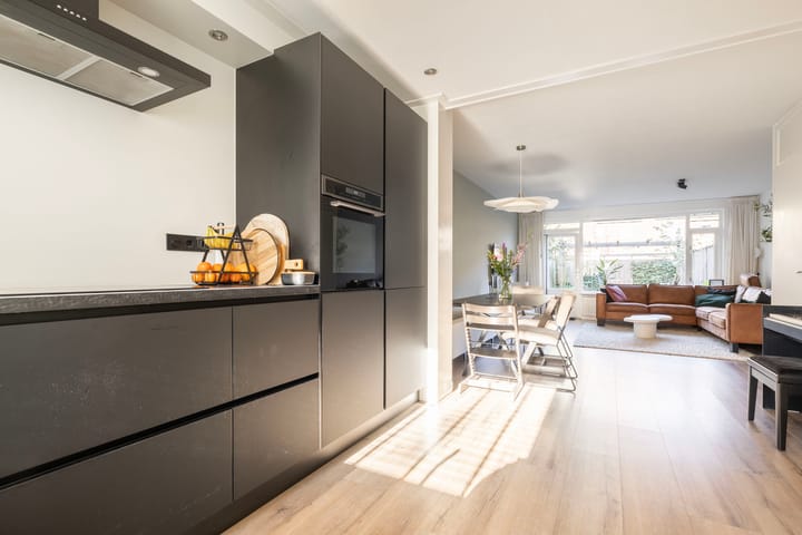 Foto 16 van Ruisdaelstraat 12