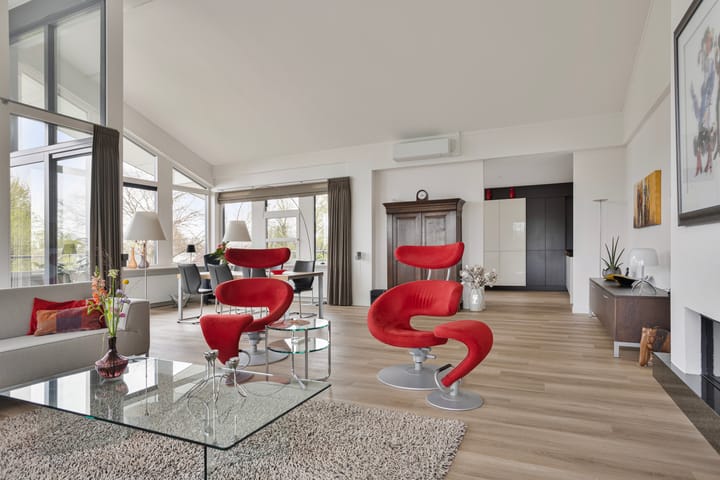 Foto 11 van van Lutterveltplein 4-R