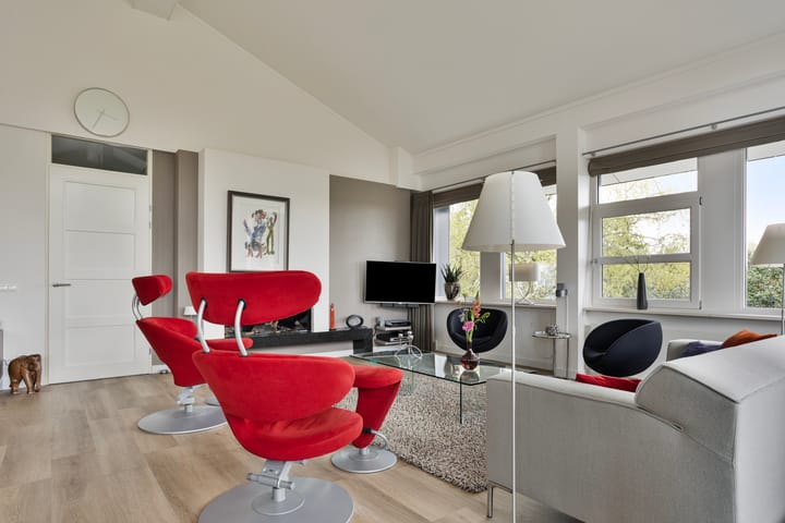 Foto 13 van van Lutterveltplein 4-R