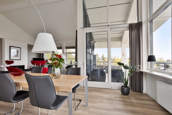 Foto 23 van van Lutterveltplein 4-R