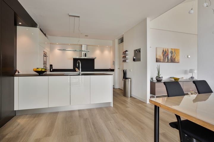 Foto 31 van van Lutterveltplein 4-R