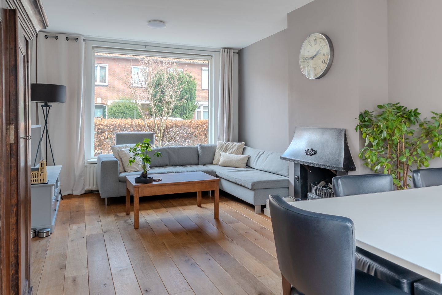 Photo 5 of van Brechtstraat 10