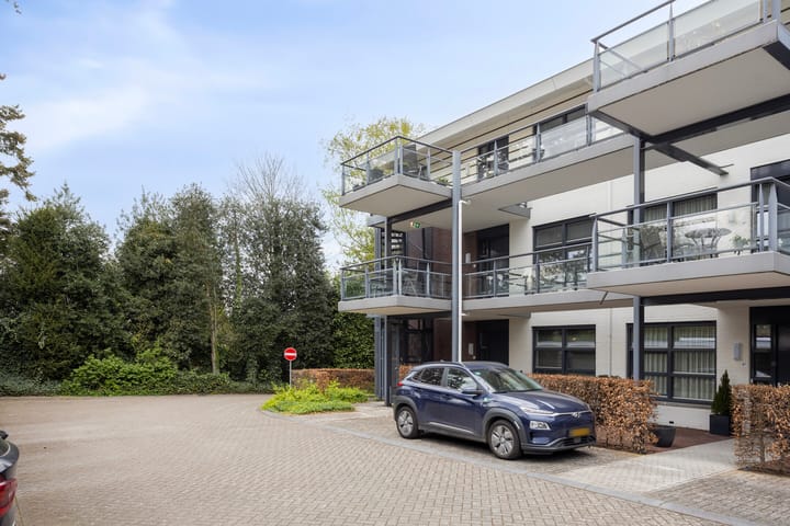 Foto 45 van van Lutterveltplein 4-R