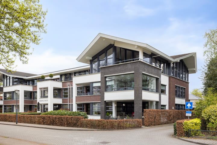 Foto 51 van van Lutterveltplein 4-R